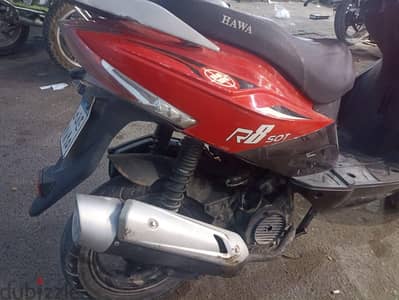 سكوتر حواء ار 8 مستعمل بحاله جيده فيبر جيد