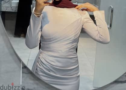 فستان للبيع