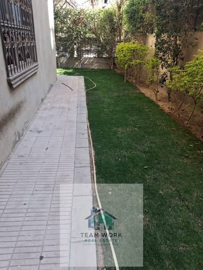 امتلك شقتك بمواصفات "فيOwn an apartment with "villa-style" features in the heart of Beverly Hills – Sheikh Zayed! A ground-floor apartment with a priv
