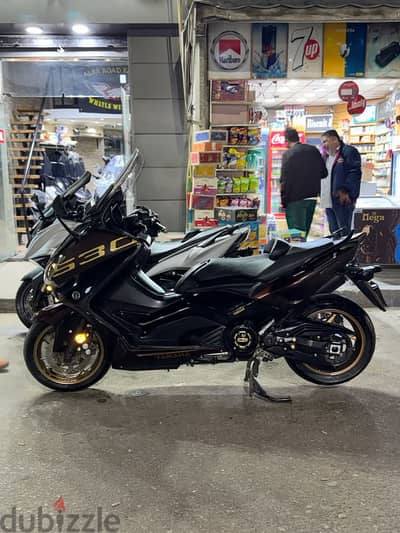YAMAHA TMAX