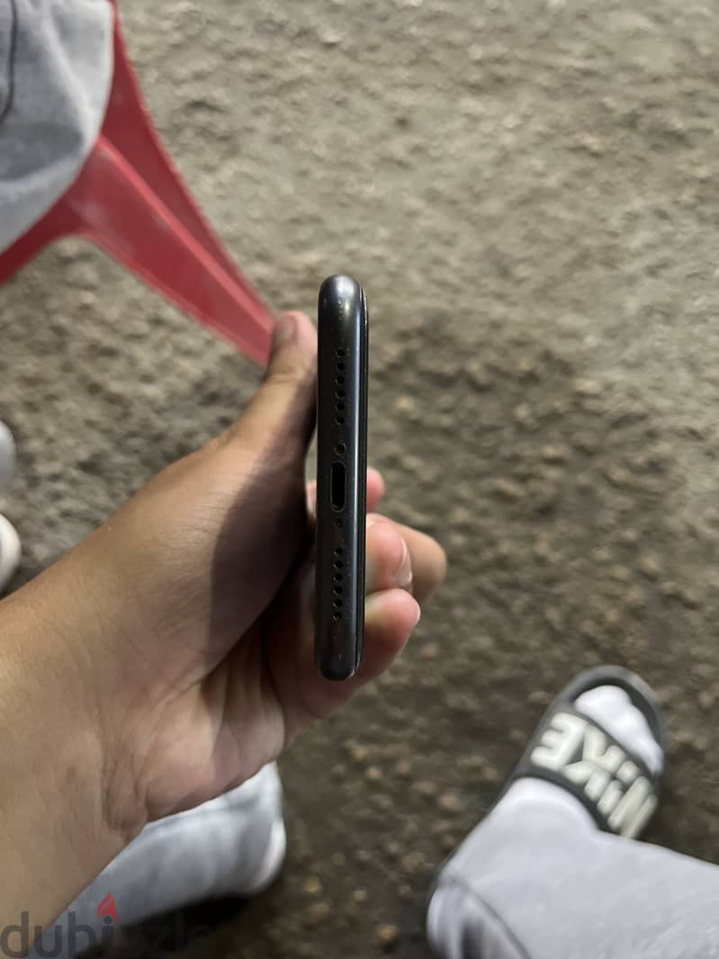 Apple - iPhone 11 1