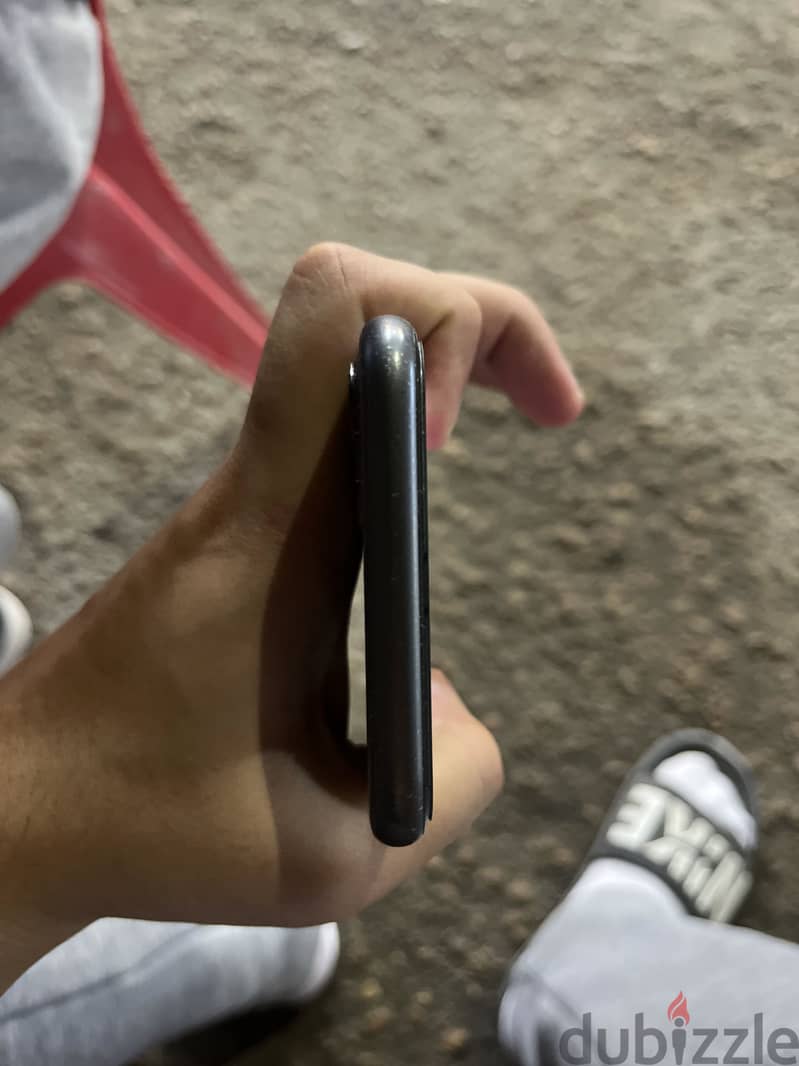 Apple - iPhone 11 7
