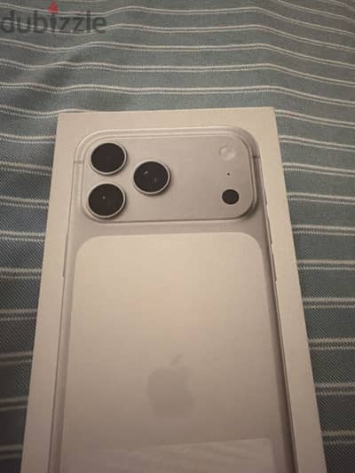 Apple - iPhone 17 Pro Max