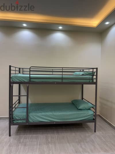 سرير دورين IKEA SVÄRTA ايكيا أصلي + 2 مرتبة HAFSLO IKEA