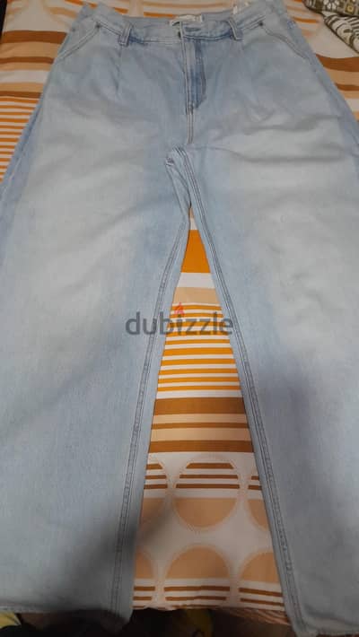 stradivarius light blue jeans