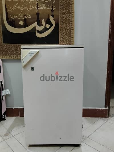 ثلاجة بار شارب يابانى