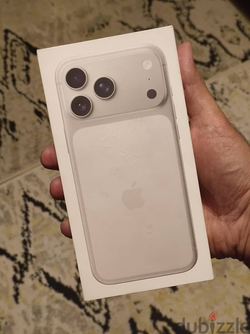 Apple - iPhone 17 Pro Max 3