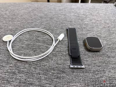Apple Watch Ultra 2 49mm Titanium Blue/Black TL M/L Used
