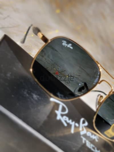Ray Ban
