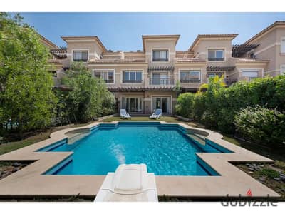 تاون هاوس الترا لاكشري 5 غرف نوم للإيجار في كمبوند قطامية ديونز (Katameya Dunes) - القاهرة الجديدة  تشطيبات فخمه سوبر لوكس  موقع متميز