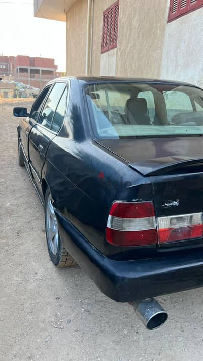 بي ام دبليو 525 1992