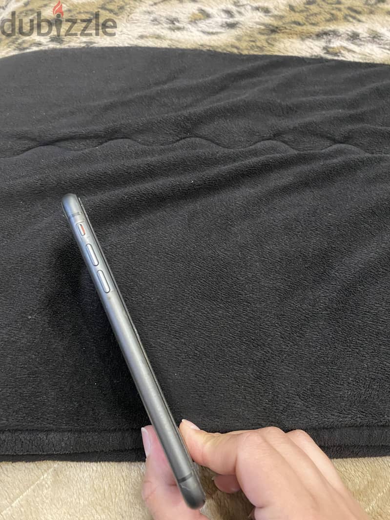Apple - iPhone 11 2