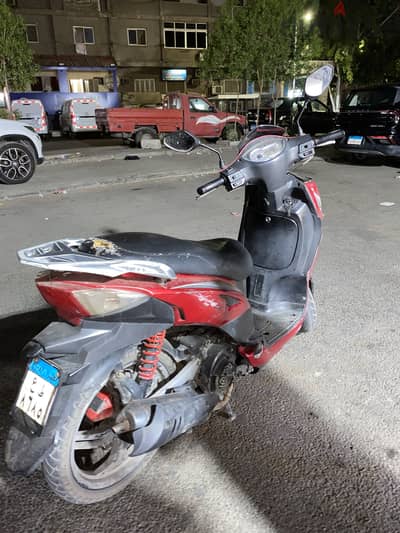 سكوتر sym sr150 للبيع