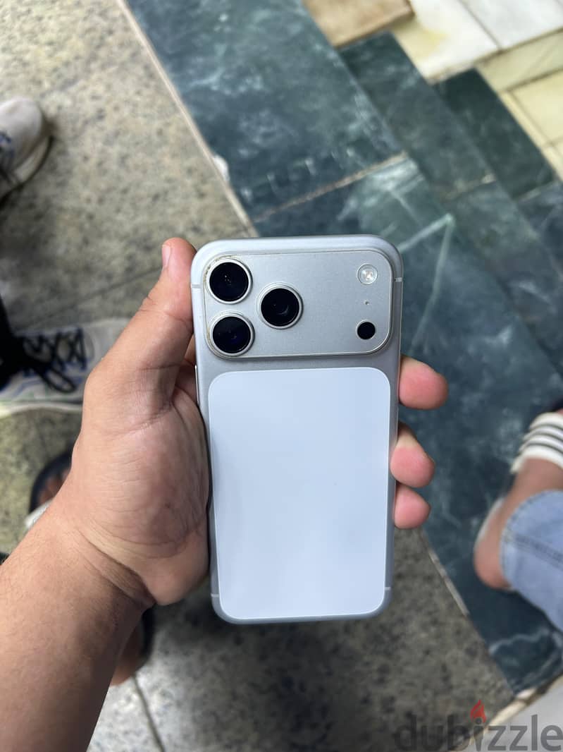 Apple - iPhone 17 Pro Max 2