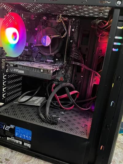 تجميعة جيمنج وجرافيك للبيع (RTX 3050 + i5 9th) - حالة زيرو بكراتين!