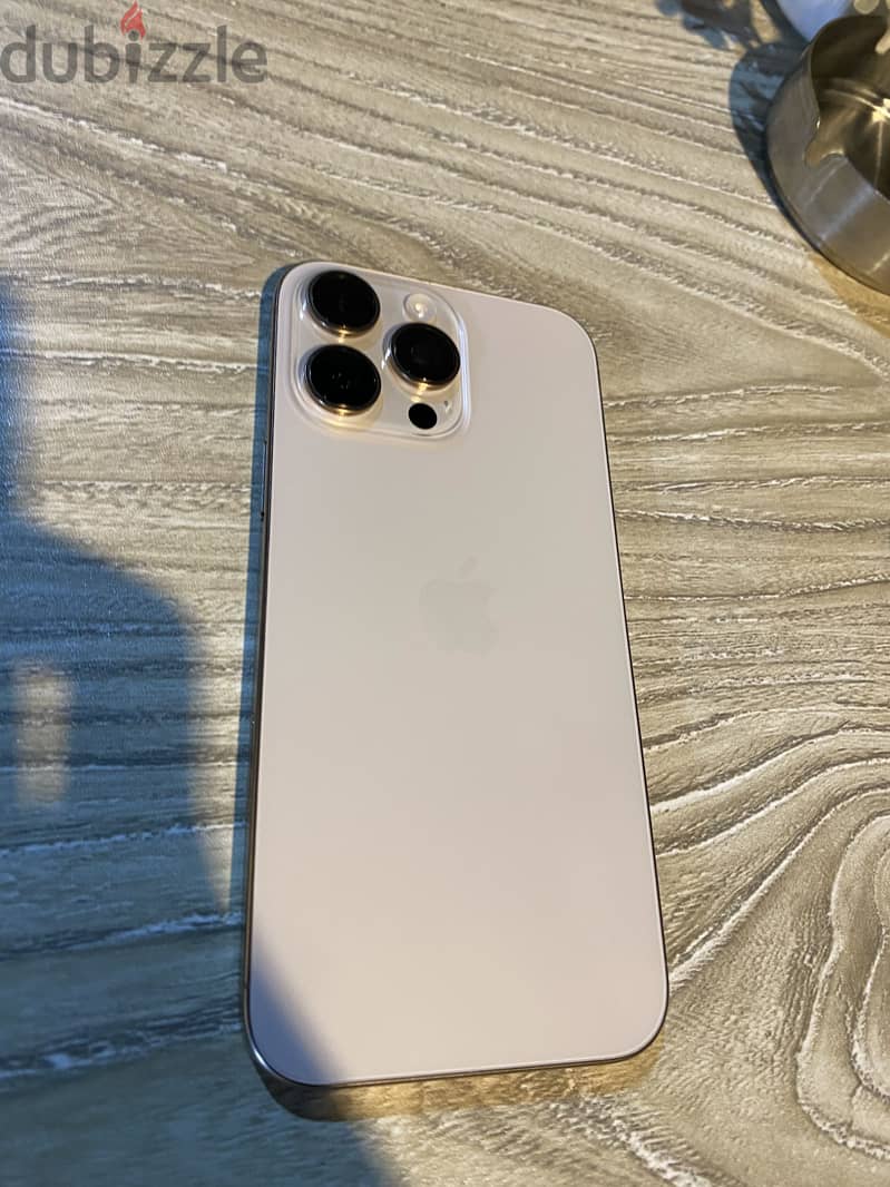 Apple - iPhone 16 Pro Max 6