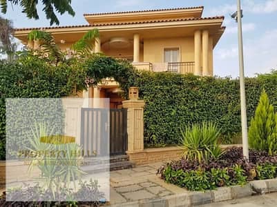 The best independent villa split for sale, you will find it ready to live with the least down payment and the best location in Katameya Gardens compound in the heart of the Fifth Settlement, minutes from Mivida and Hyde Park