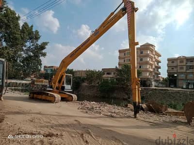 حفار 220 دراع 18 متر كامل سيفتي للعمل بالايجار في جميع المواقع