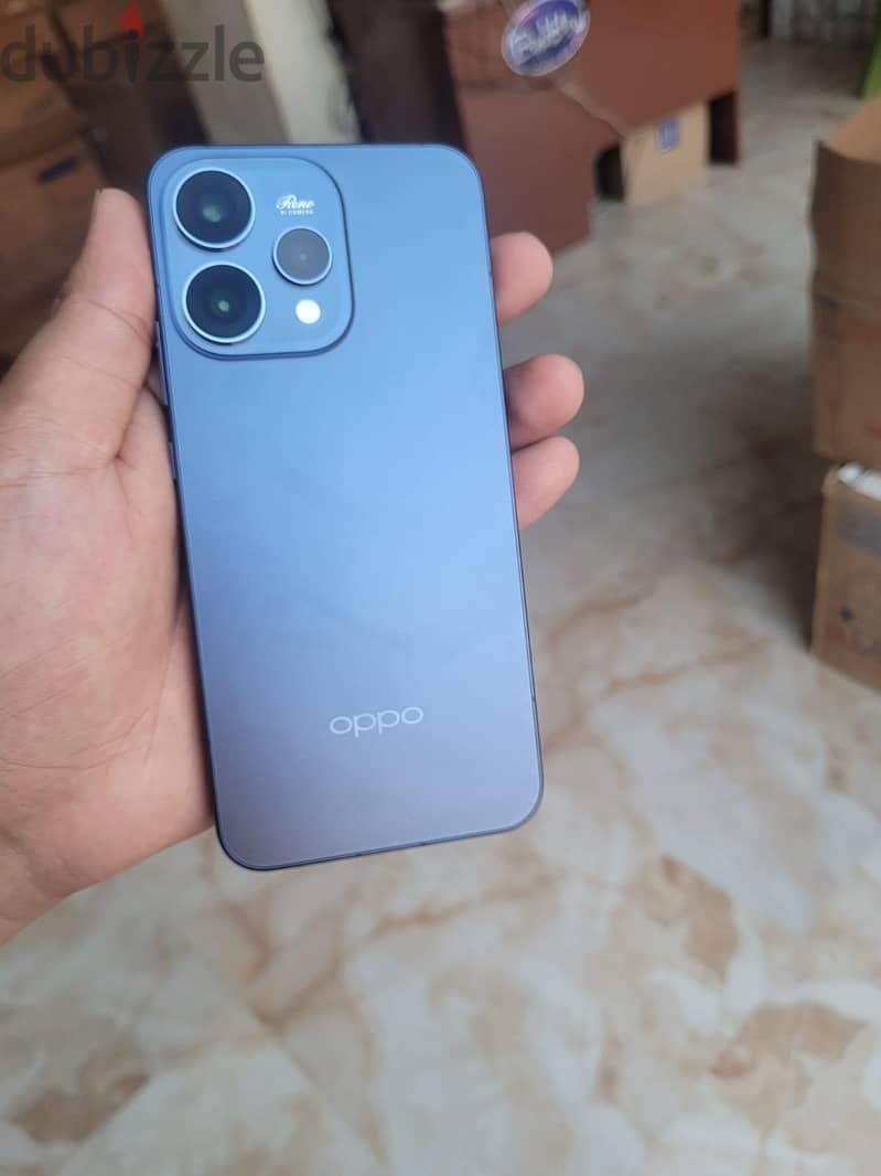 OPPO Reno 15 3