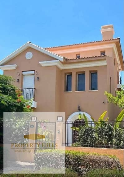 At its old price, a very distinctive villa in Hyde Park with a view surrounded by water features for only 14 million cash, and you will receive it.