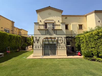توين هاوس متشطب بالكامل حديثًا  وجاهز للسكن  | Eleva Uptown Cairo | موقع مميز بالقرب من Community Center