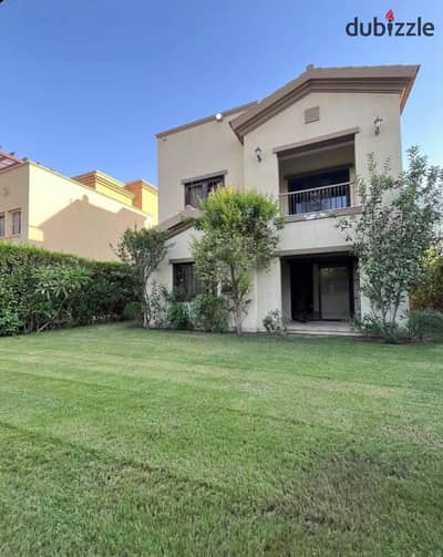 Villa with private pool complete privacy for sale with a 3 million down payment next to District Patio La Vista near Mivida Mountain View Hyde park