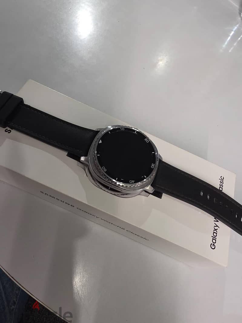 Samsung Galaxy Watch 8 Classic 7