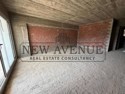 ready to move 2 bedrooms apartment with lowest downpayment in palm hills new cairo