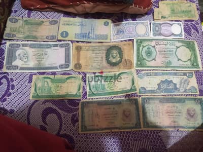 عملات ورقية قديمة  مصري وليبيا