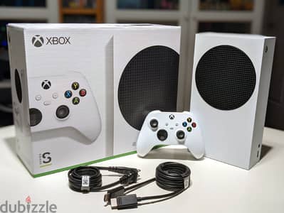 Xbox Series S 512GB كالجديد + Play & Charge Kit الأصلي