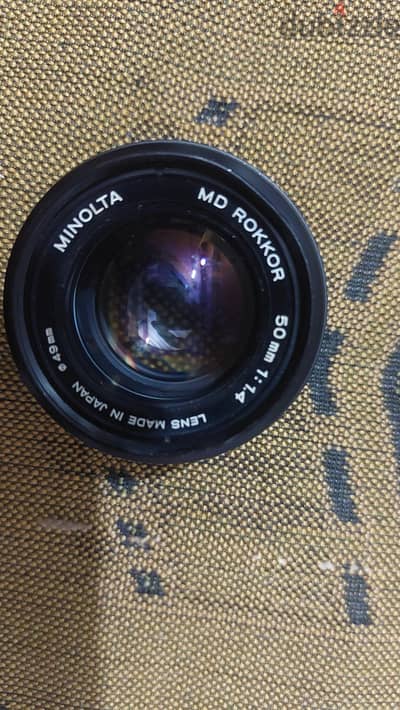عدسه minolta 50mm بحالة الزيرو