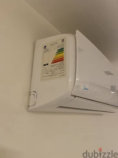 للبيع تكييف ميديا (Midea) موديل ميشن برو، قدرة ٢. ٢٥ حصان، بارد فقط.