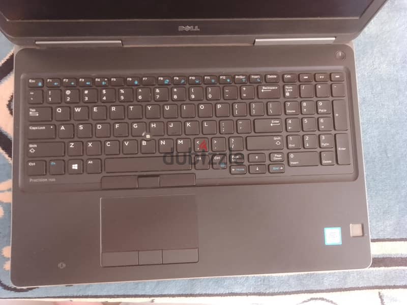 Dell precision 7520 4