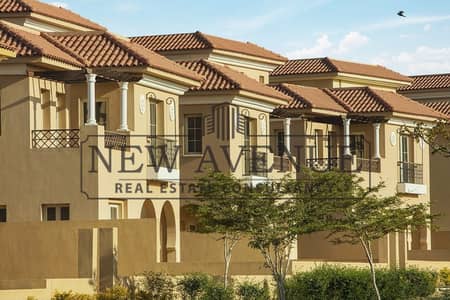 Middle townhouse, red brick (core & shell) for sale in Hyde Park New Cairo, 215 sqm with a garden, With  down payment and Instalments