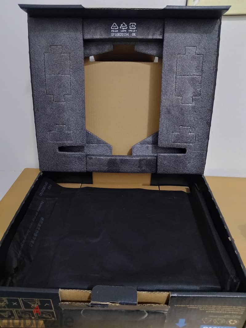 LENOVO LEGION 7
