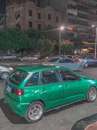 سيات إبيزا 1994