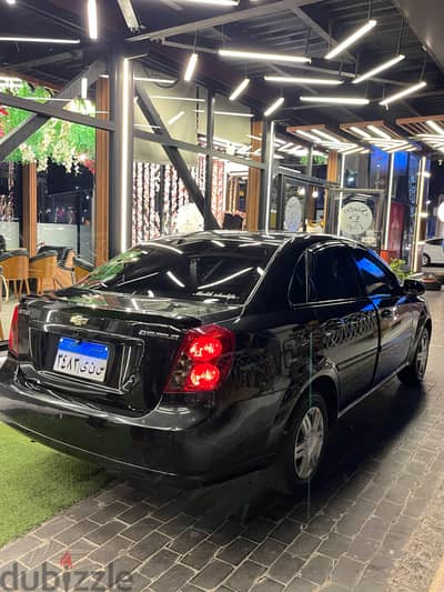 عربيه بالسائق مشاوير داخل الاسكندريه و سفر