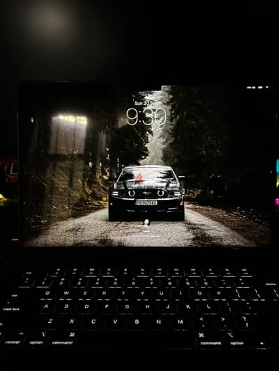 MacBook - M3 Pro 14 inch - 18gb RAM - 512gb SSD