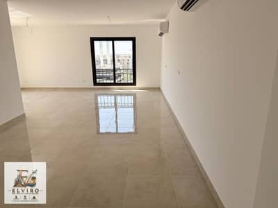 Super Lux Sky Loft with prime view For Sale in Al Marasem (Fifth Square) - 5th Settlement