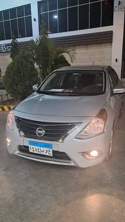 انا بدور و محتاج عربيه للايجار الشهري