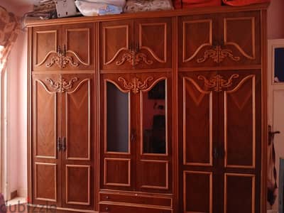 دولاب 6 درفة و 6 درفة تخزين علوية ودرجين
