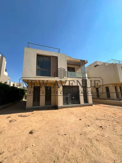 Under Market Price resale villa  Standalone XV 5 bedrooms at Sodic east very prime location ready to move open view