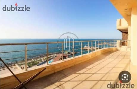 Apartment for sale 290m Ghaly directly on the sea