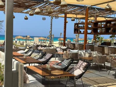 Two-bedroom chalet fully finished with air conditioning ready for viewing with a distinctive view of the sea in Ras Al-Hikma