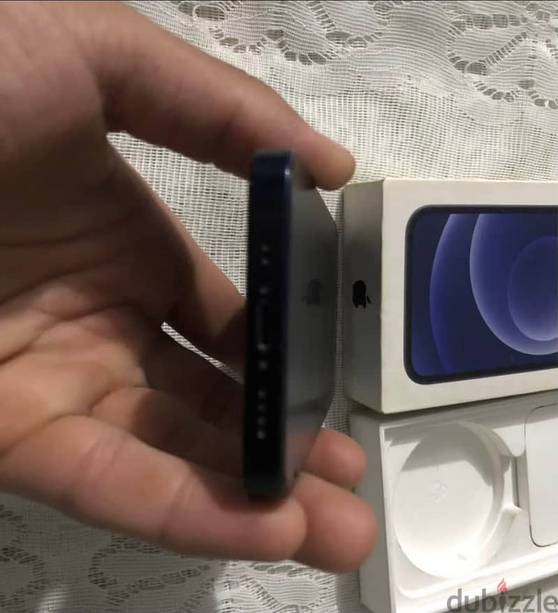 iphone 12 mini 4