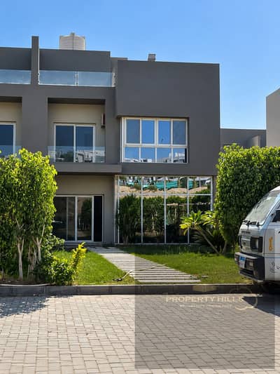Townhouse 4 bed for Sale in Etapa, Sheikh Zayed | Ready to Move | Open View