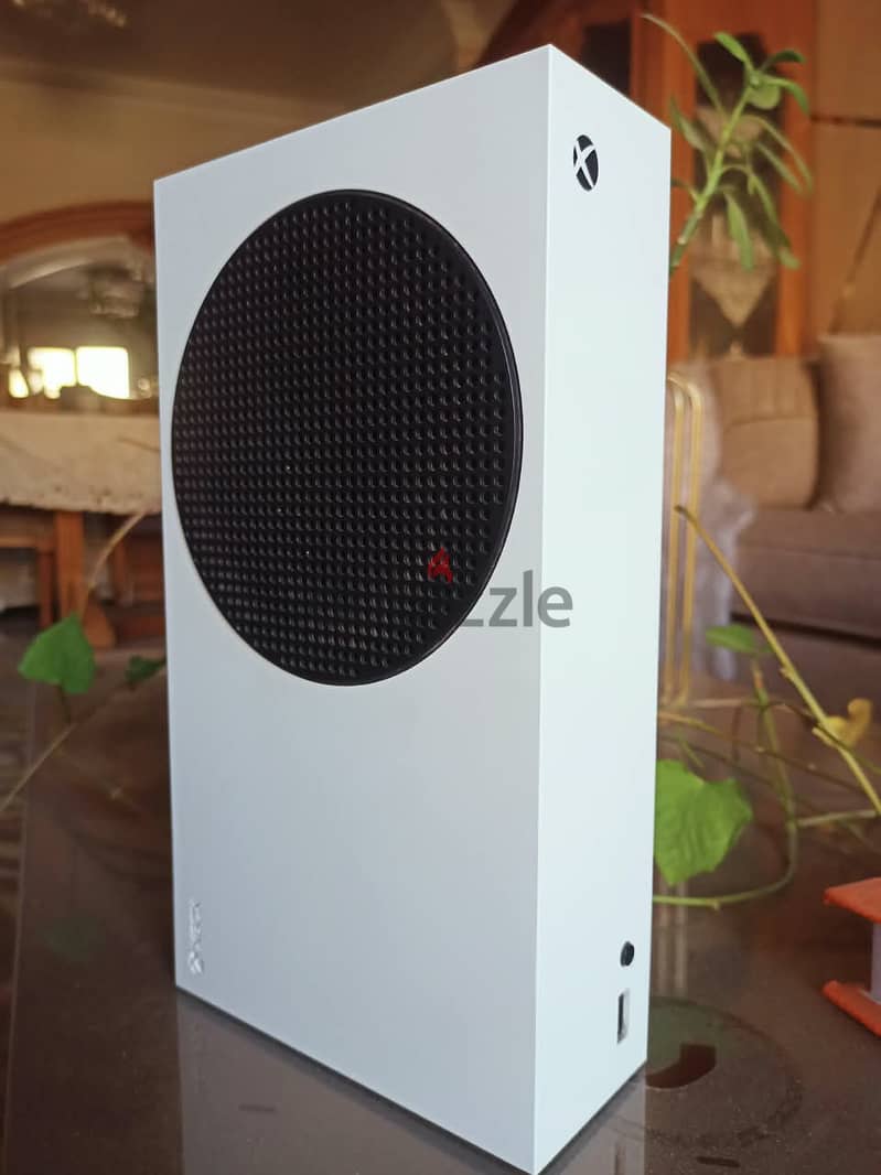 Xbox series s - used like new 2