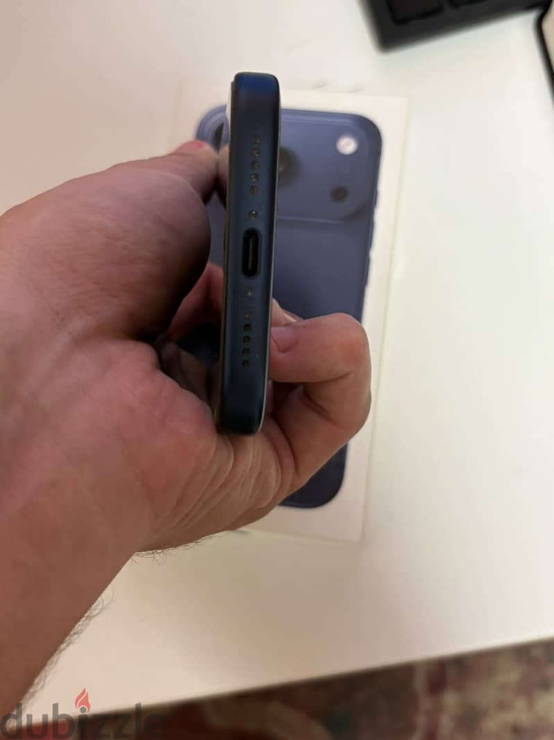 Apple - iPhone 17 Pro 4