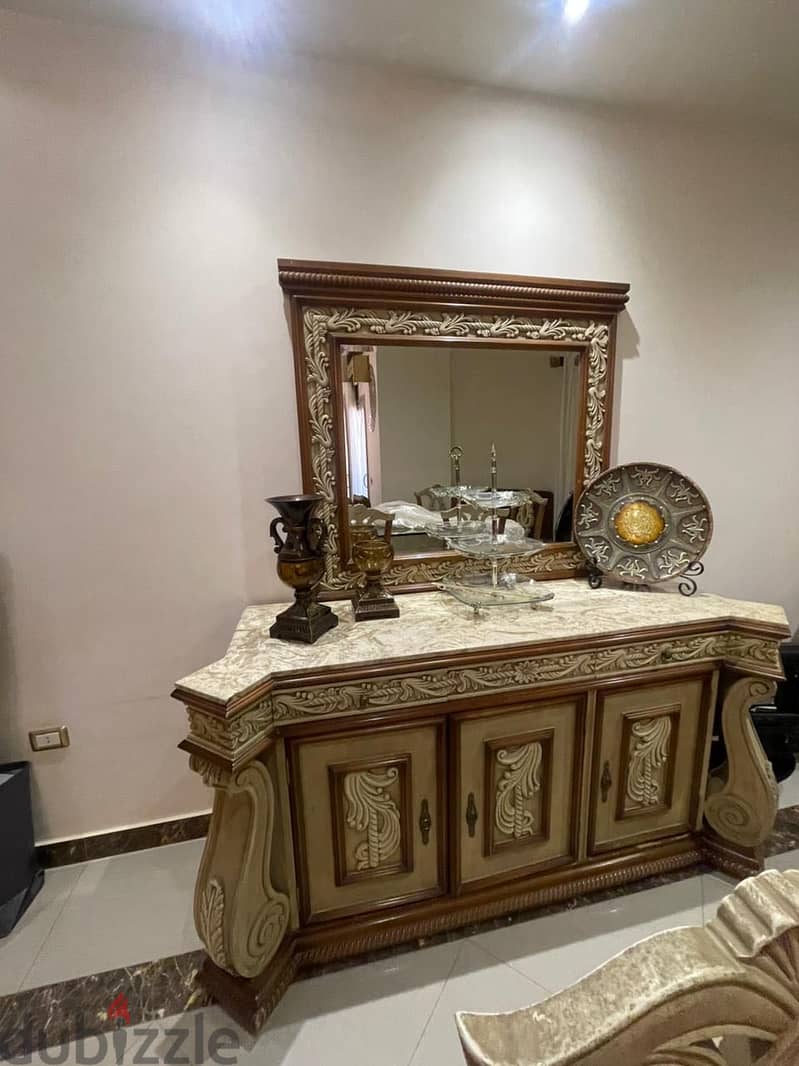 Dinning room 4