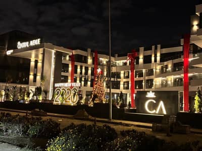عياده متشطبه ٦٥ متر مميزه جدا للبيع ب Central Avenue الشيخ زايد